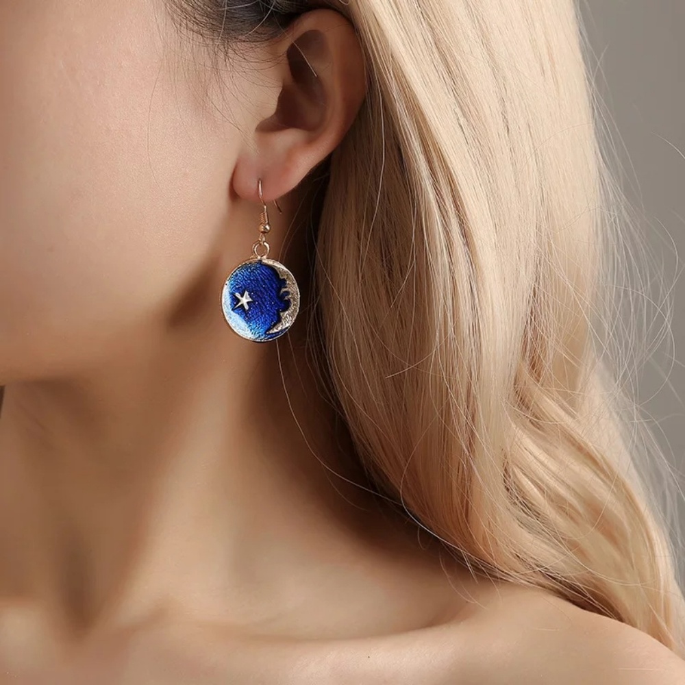 Moon & Star jewelry set - Picture 3 of 4